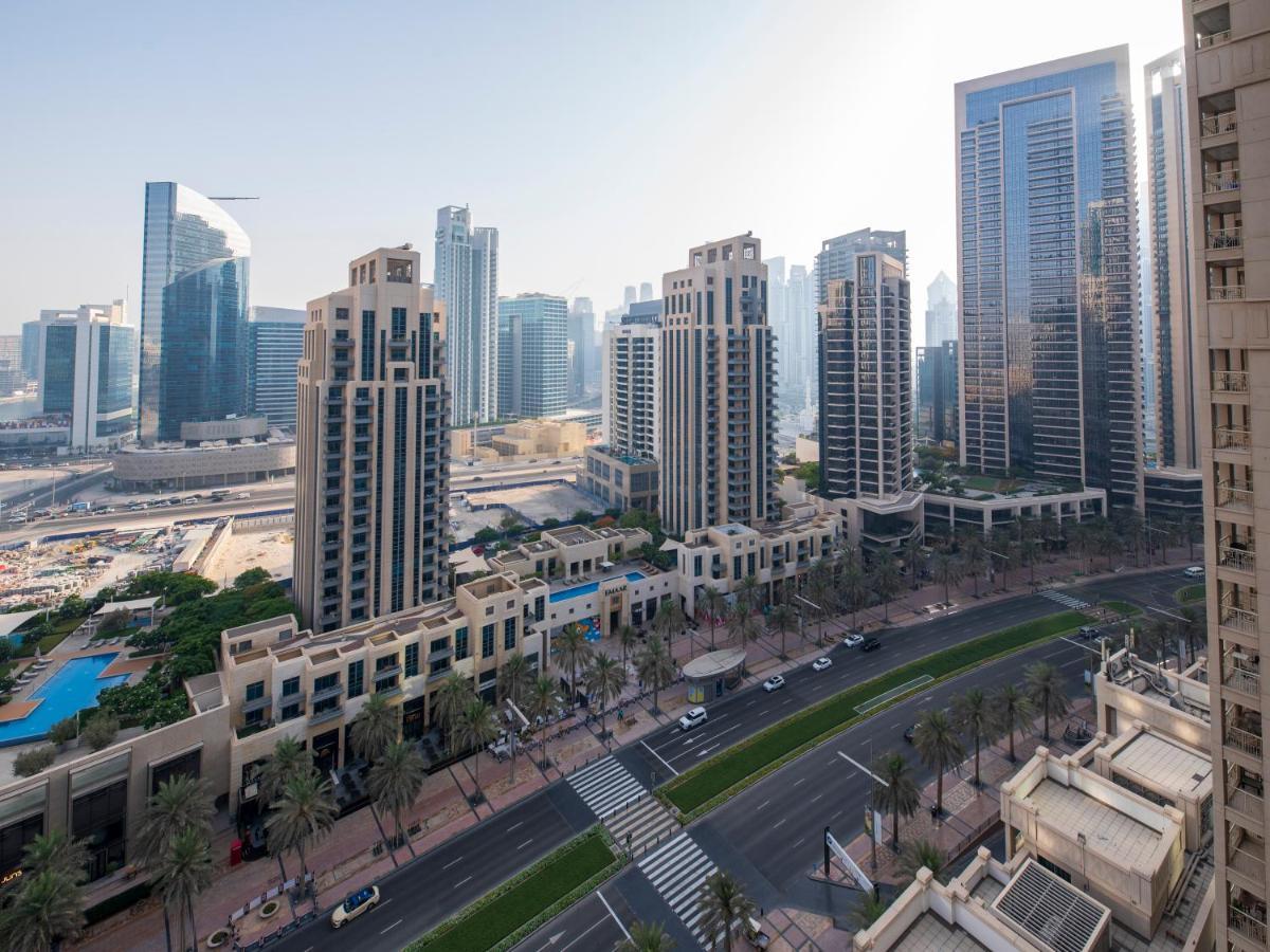 First Class 2Br With Burj Khalifa & Downtown View ドバイ エクステリア 写真